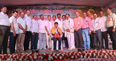ಸೊರಬ ದಸರಾ ಉತ್ಸವದಲ್ಲಿ ಸೌಹಾರ್ದ ಸಂದೇಶ: ಜಾತಿ-ಮತ ಭೇದ ಮರೆತು ಒಗ್ಗಟ್ಟಿಗೆ ಅತೀಕ್ ಉರ್ ರೆಹಮಾನ್ ಕರೆ ಸೊರಬ ದಸರಾ ಉತ್ಸವದಲ್ಲಿ ಸೌಹಾರ್ದ ಸಂದೇಶ: ಜಾತಿ-ಮತ ಭೇದ ಮರೆತು ಒಗ್ಗಟ್ಟಿಗೆ ಅತೀಕ್ ಉರ್ ರೆಹಮಾನ್ ಕರೆ